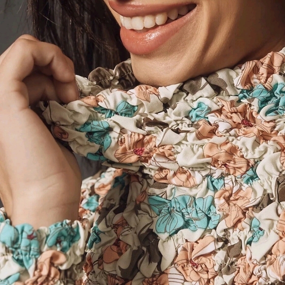 Anthropologie Dolan Left Coast Printed Pebble-Smocked Turtleneck Top Sky Large - Picture 3 of 9